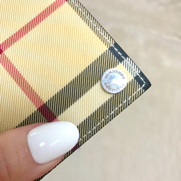 BURBERRY LUXURY CARDHOLDER - Picture 5 of 9